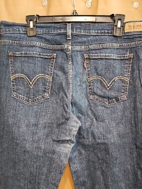 Women's Levi's Size 14